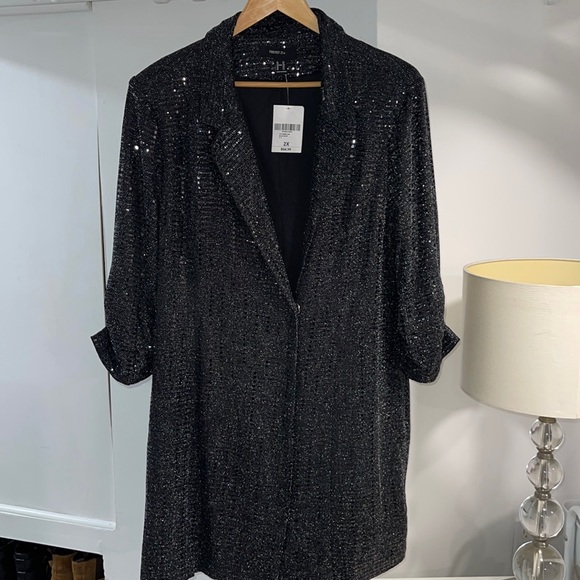 Forever 21 Black blazer sequin dress. I used one time - Picture 2 of 5
